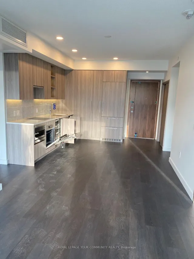 Additional image 8 of 95 Mcmahon Dr Unit #3906