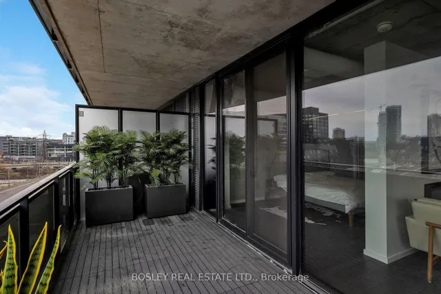 Additional image 17 of 21 Lawren Harris Sq Unit 804