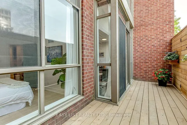 Additional image 21 of 24 Southport St Unit 155