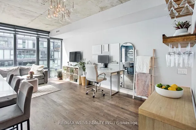 Additional image 7 of 650 King St Unit 310