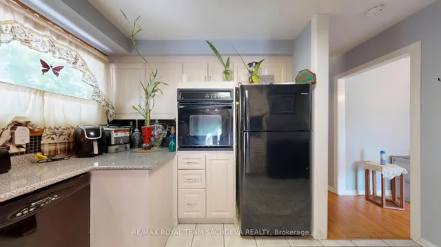 Additional image 16 of 765 Morrish Rd