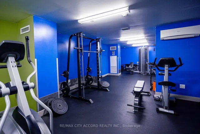 Additional image 20 of 816 Lansdowne Ave Unit 720