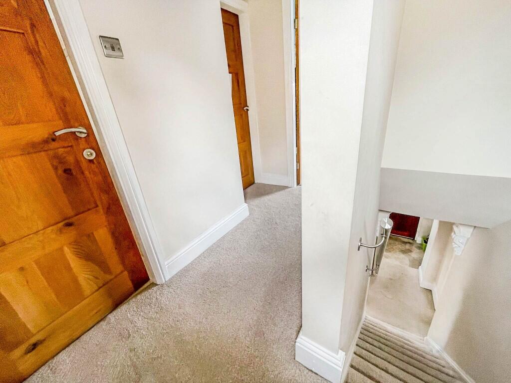 Additional image 11 of Snelsins Lane, Cleckheaton, West Yorkshire, BD19