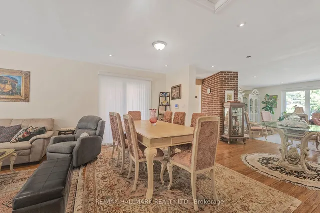 Additional image 16 of 19 Talwood Dr