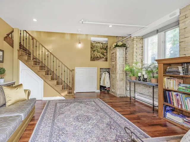 Additional image 27 of 384 Sunnyside Ave Unit 102