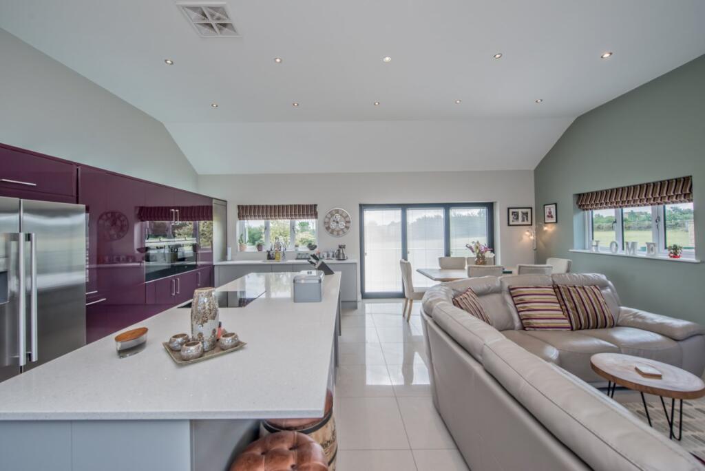 Additional image 8 of Latham Lane, Gomersal, Cleckheaton, West Yorkshire, BD19