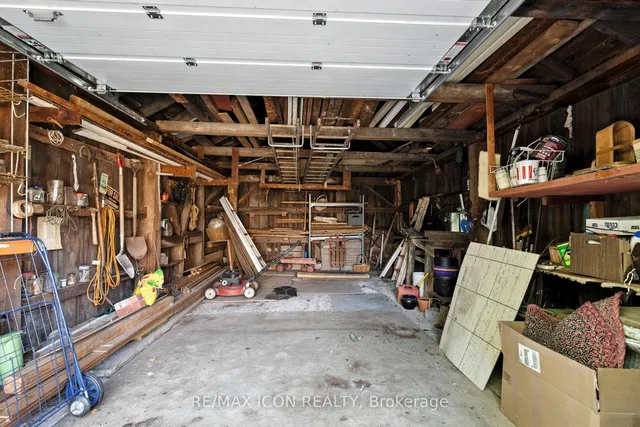 Additional image 38 of 35 Grenville Ave