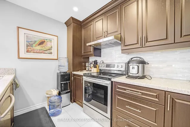 Additional image 9 of 256 John Garland Blvd Unit 133