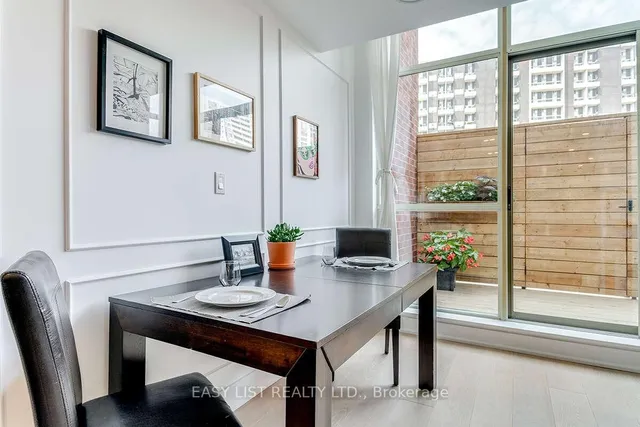 Additional image 10 of 24 Southport St Unit 155