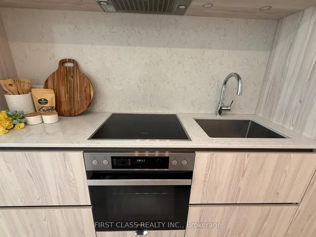 Additional image 11 of 15 Mercer St Unit 806