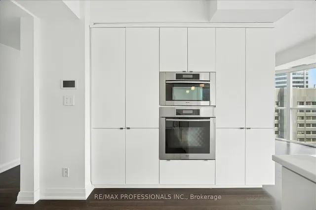 Additional image 19 of 1430 Yonge St Unit 1401