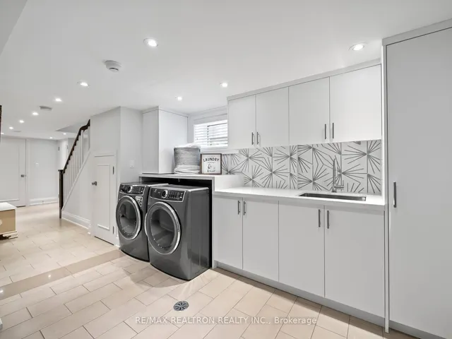 Additional image 34 of 18 Corwin Cres