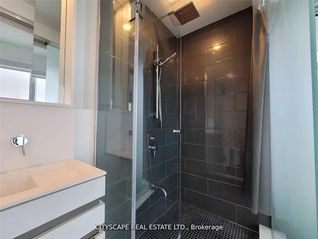 Additional image 8 of 197 Yonge St Unit 1512