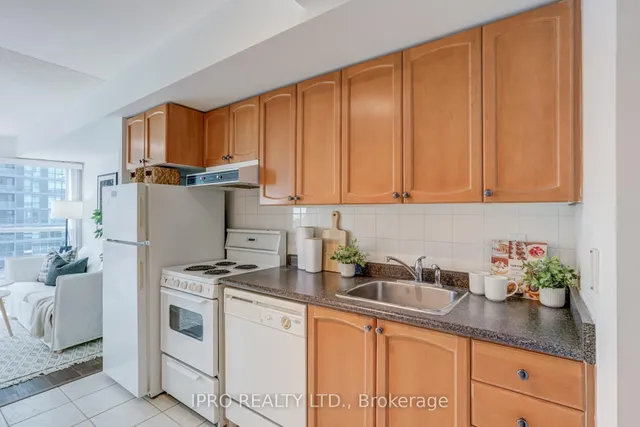 Additional image 9 of 219 Fort York Blvd Unit 1407