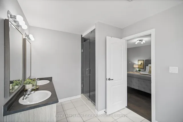 Additional image 23 of 439 Moorlands Cres