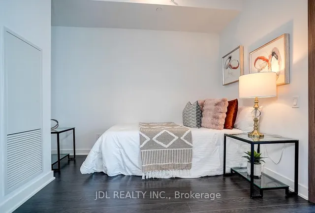 Additional image 26 of 19 Bathurst St Unit 3709