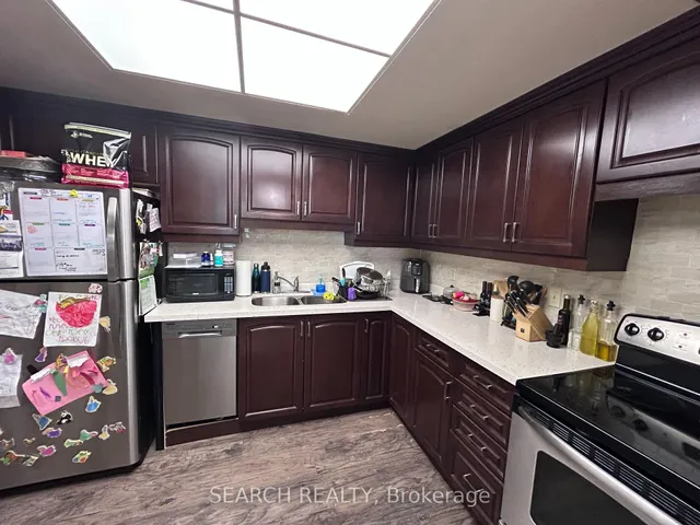Additional image 7 of 20 Dean Park Rd Unit 312