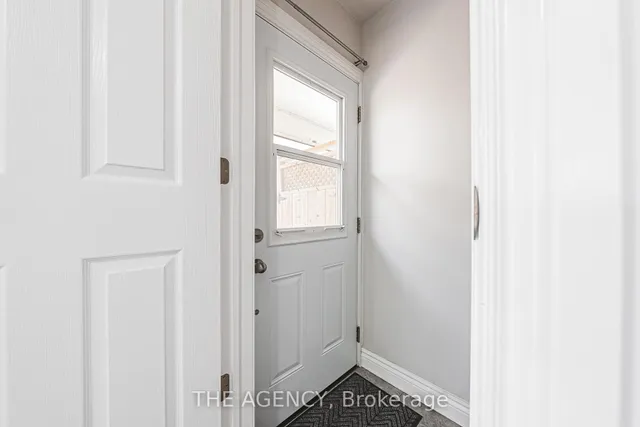 Additional image 19 of 137 Pepperwood Cres