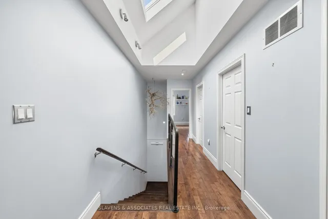 Additional image 22 of 102 Gilbert Ave