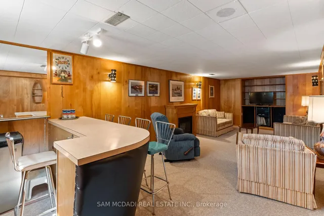 Additional image 36 of 70 Frost St