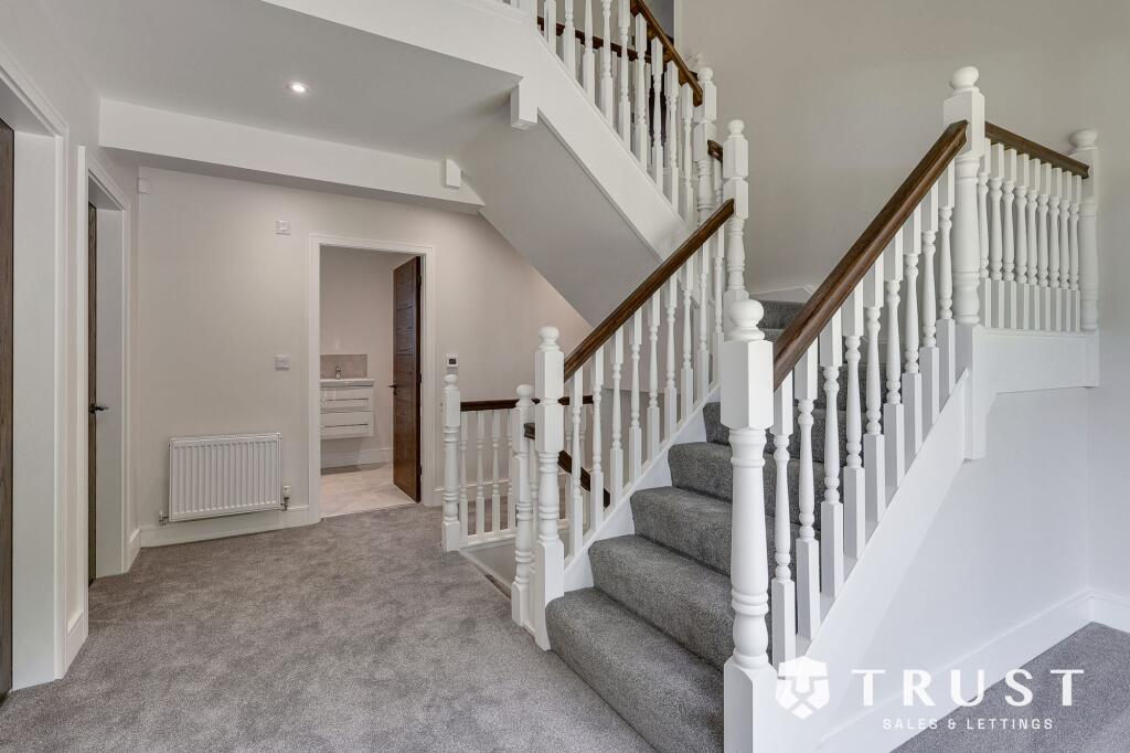 Additional image 38 of West Lane, Gomersal, BD19