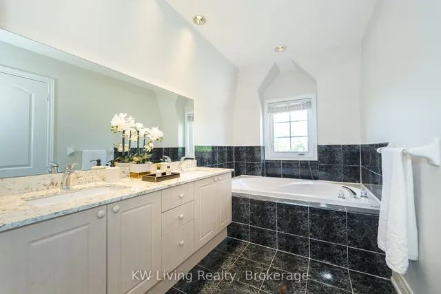 Additional image 29 of 23 Calvin Ave