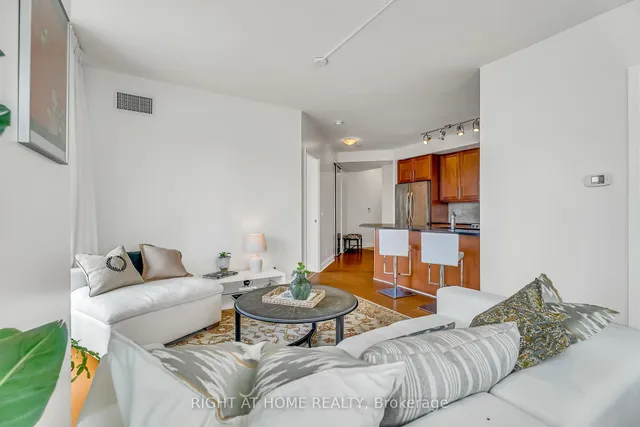 Additional image 3 of 825 Church St Unit 2109