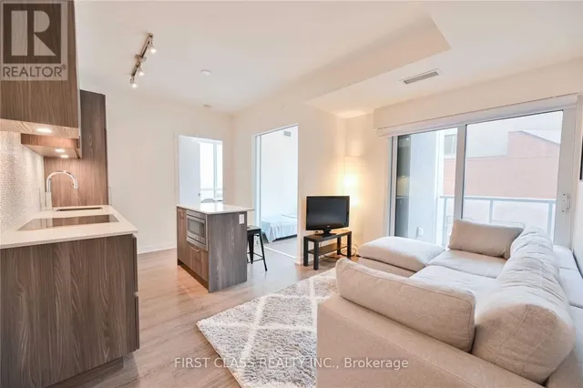 1 Yorkville Ave Unit 608