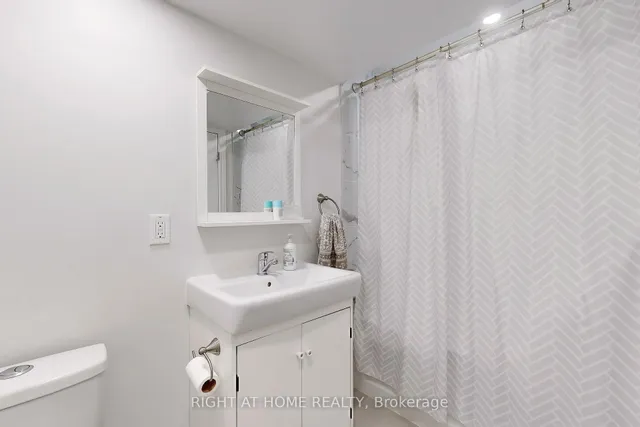 Additional image 43 of 57 Wyndcliff Cres