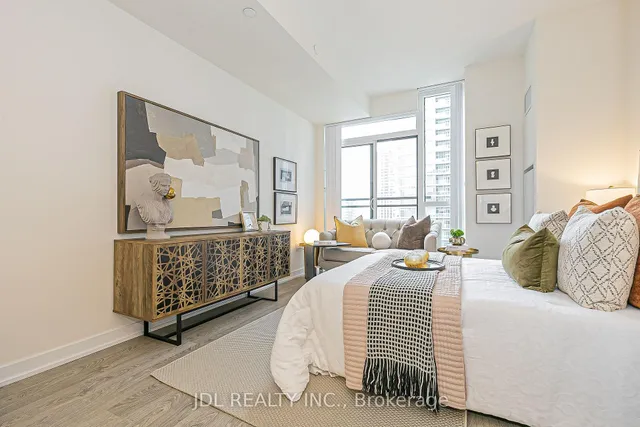 Additional image 8 of 99 John St Unit 3006