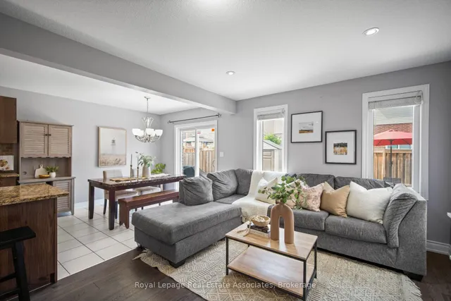 Additional image 7 of 439 Moorlands Cres