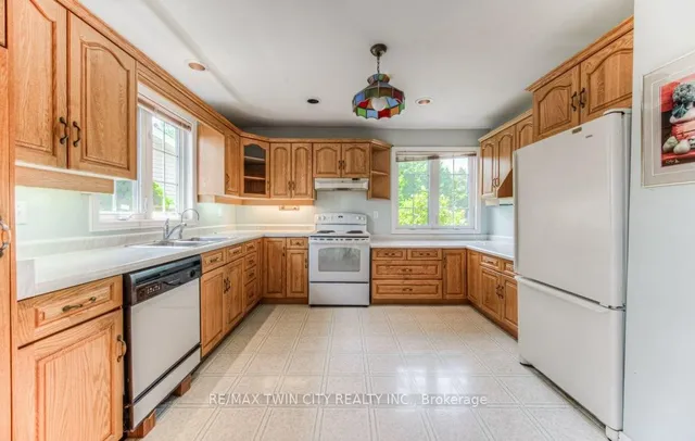 Additional image 9 of 38 Charnwood Crt