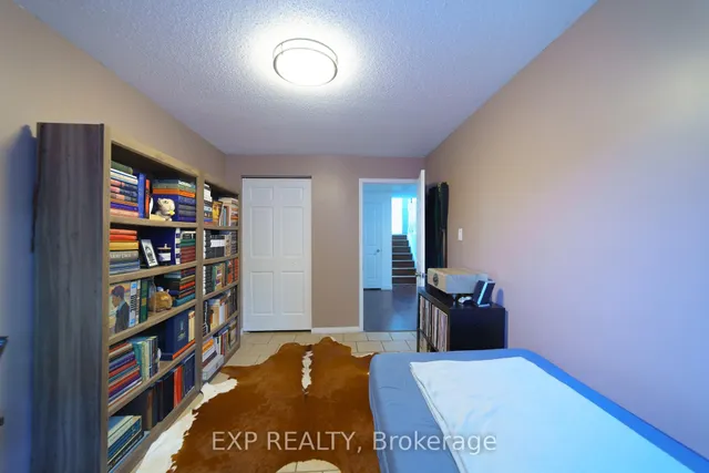 Additional image 30 of 430 Bankside Cres