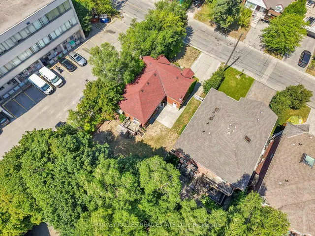 Additional image 24 of 547 Douglas Ave