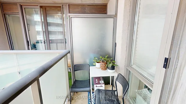 Additional image 21 of 20 JOE SHUSTER Way Unit 521