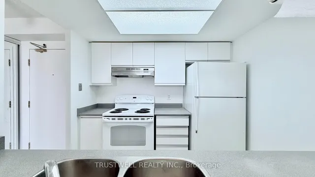 Additional image 2 of 1470 Midland Ave Unit 909