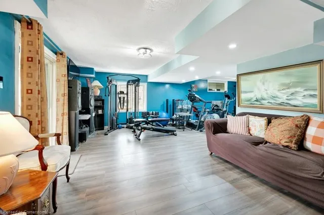 Additional image 37 of 477 Woodbine Ave