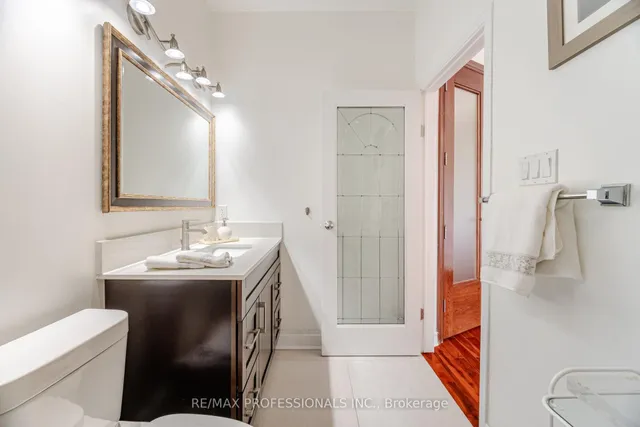 Additional image 20 of 2 The Keanegate