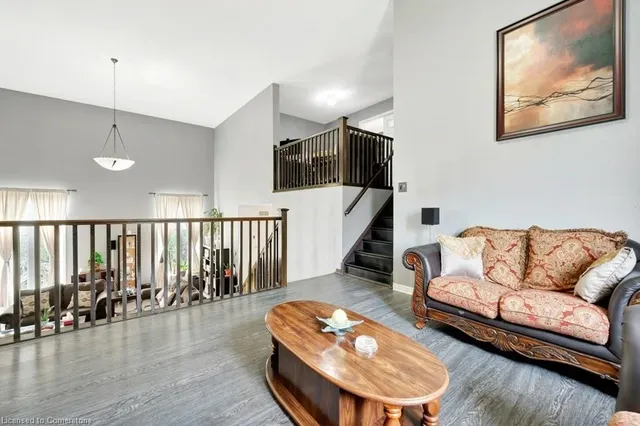 Additional image 17 of 477 Woodbine Ave