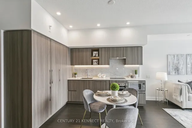 Additional image 20 of 19 Bathurst St Unit 3108