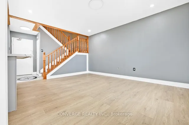 Additional image 9 of 4062 Lawrence Ave Unit 406