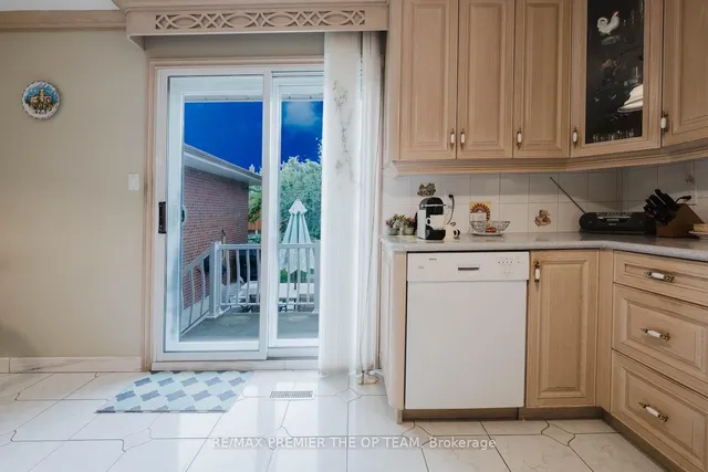 Additional image 15 of 142 Gracefield Ave