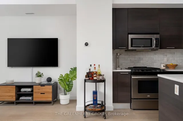 Additional image 17 of 90 Broadview Ave Unit 205