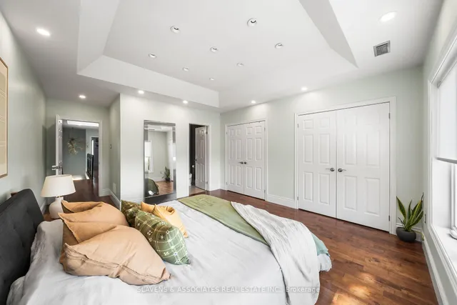 Additional image 24 of 102 Gilbert Ave