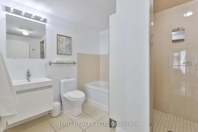 Additional image 33 of 1636 Dundas St Unit 5