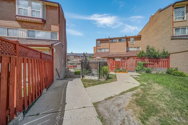 Additional image 3 of 256 John Garland Blvd Unit 133