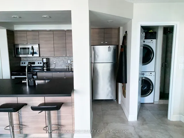 Additional image 14 of 77 Harbour Sq Unit 2901