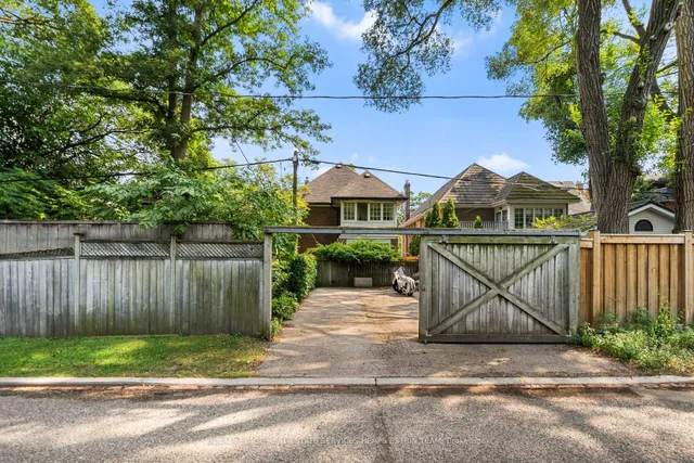 Additional image 30 of 38 Whitehall Rd