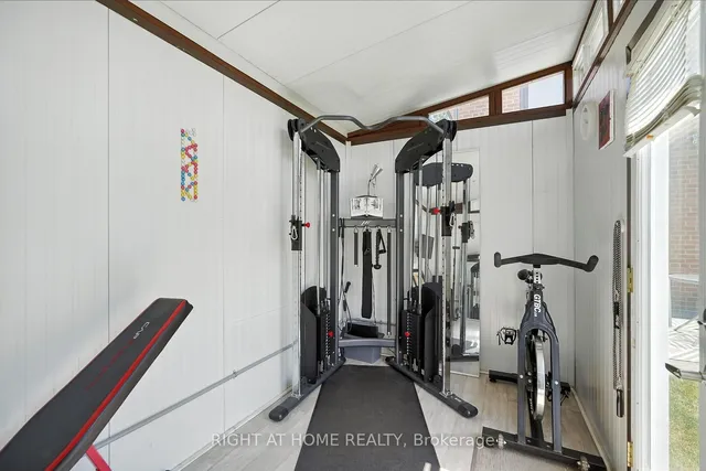 Additional image 36 of 142 Sloane Ave