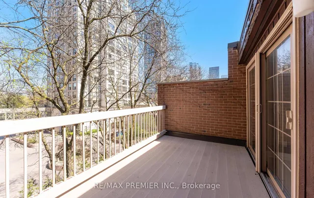 Additional image 33 of 211 Mutual St